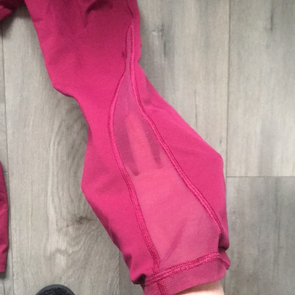 🍷Wine red lululemon leggings - Picture 8 of 11